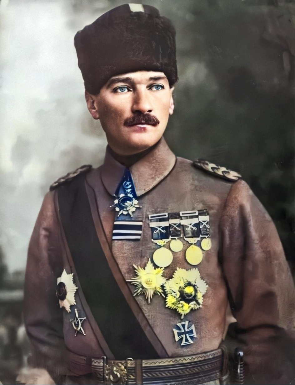 ATATÜRK TABLO SERİSİ 32 ÇERÇEVESİZ 45X65CM PVC TABLO